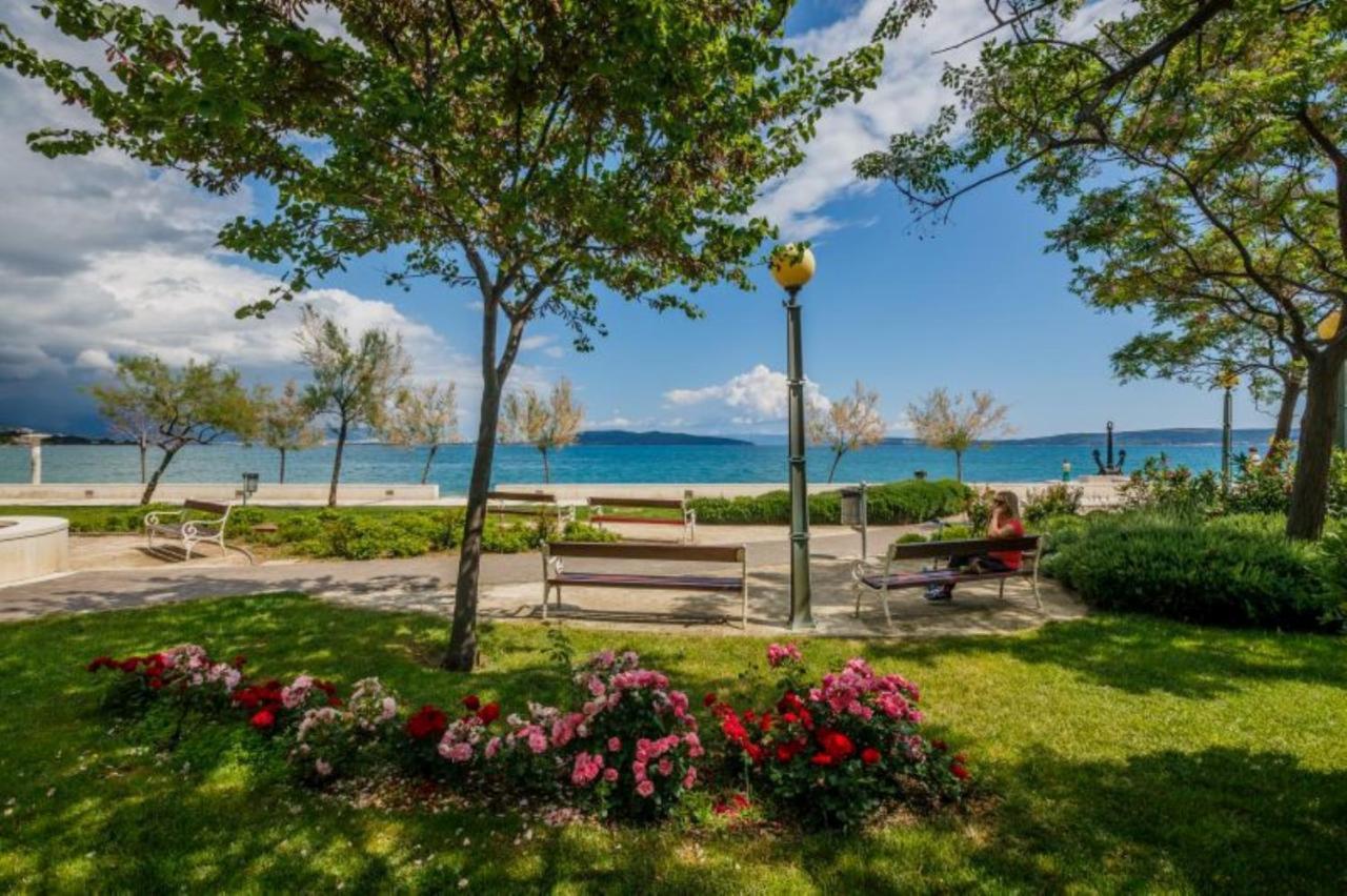 Seafront Apartments Karlo Kastela Exterior photo