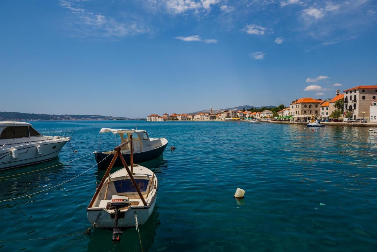 Seafront Apartments Karlo Kastela Exterior photo